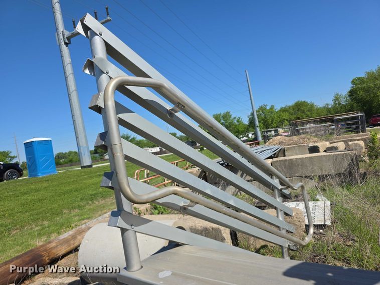 image for item EV2149 Alum-A-Stand  stair case