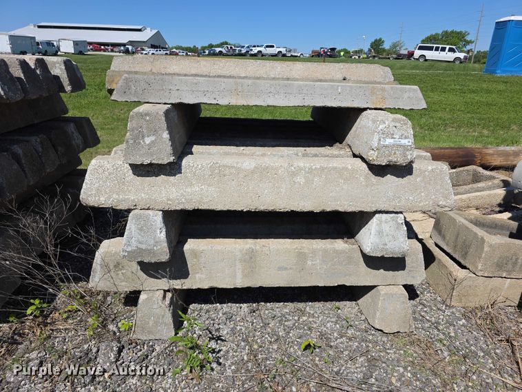 image for item EV2150 (57) concrete parking blocks