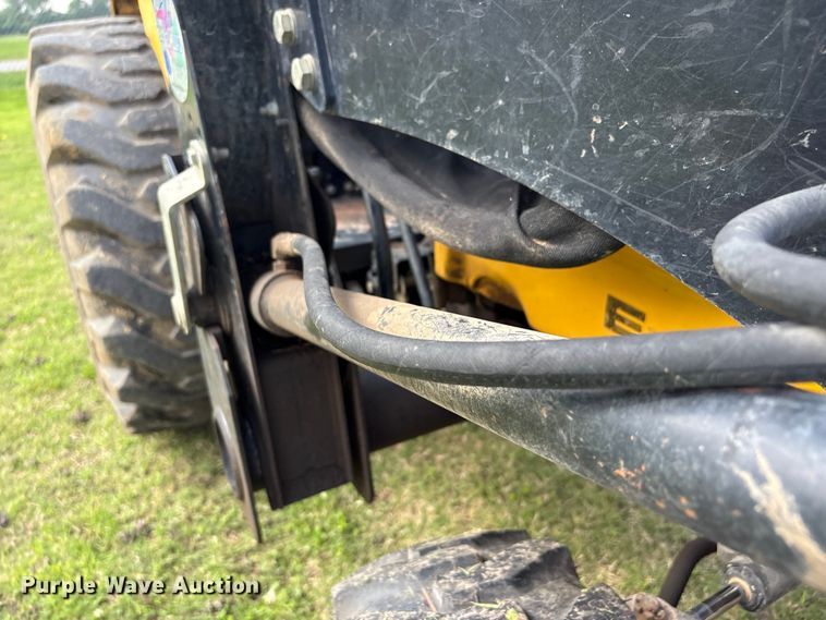 image for item EV2951 Cub Cadet EX2900 MFWD tractor