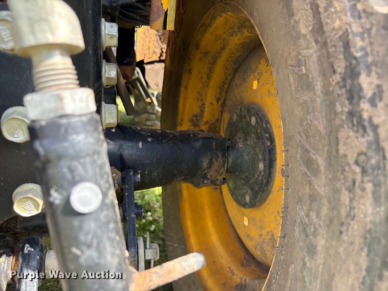 image for item EV2951 Cub Cadet EX2900 MFWD tractor