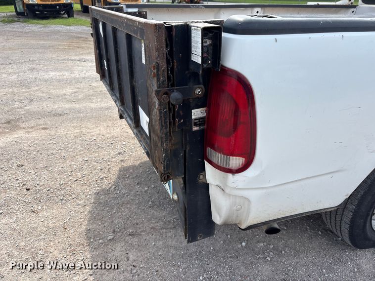 image for item EV2952 2000 Ford F150 pickup truck