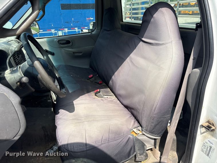 image for item EV2952 2000 Ford F150 pickup truck