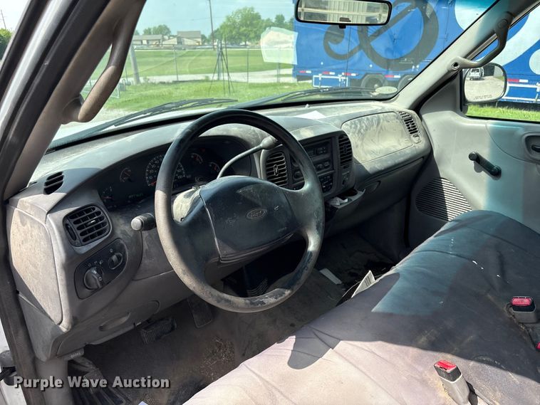 image for item EV2952 2000 Ford F150 pickup truck