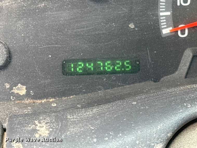 image for item EV2952 2000 Ford F150 pickup truck