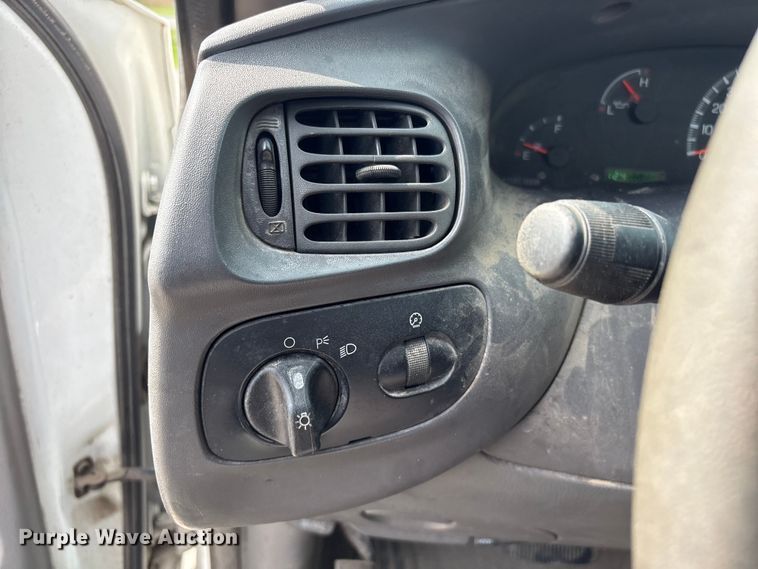 image for item EV2952 2000 Ford F150 pickup truck