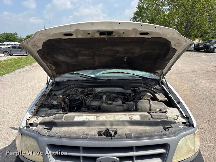 image for item EV2952 2000 Ford F150 pickup truck