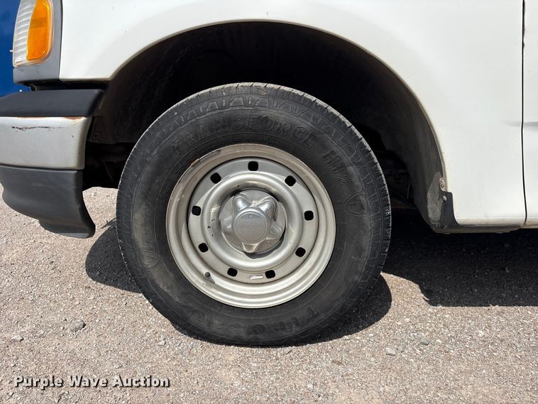image for item EV2952 2000 Ford F150 pickup truck