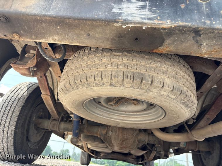 image for item EV2952 2000 Ford F150 pickup truck