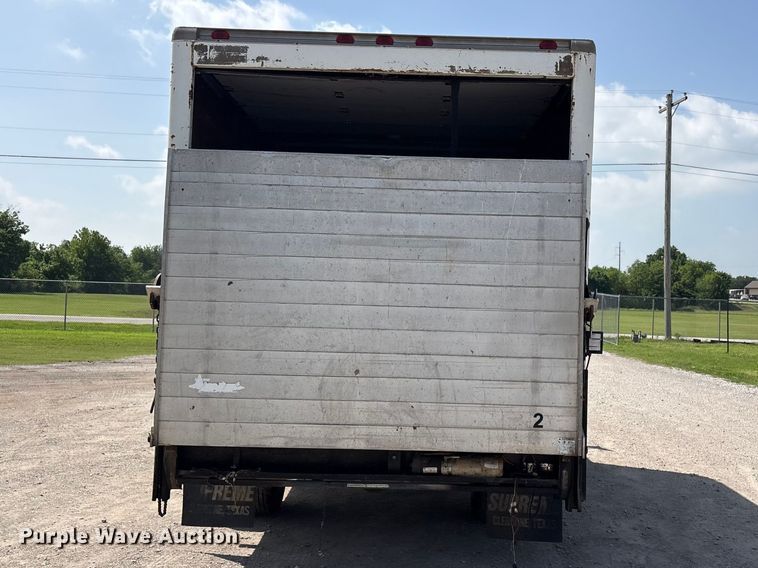 image for item EV2953 1992 Chevrolet G30 box truck