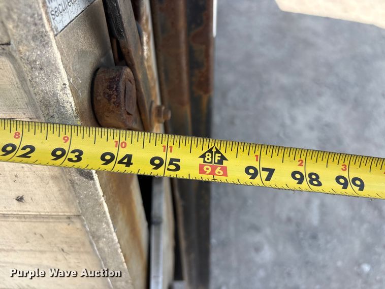 image for item EV2953 1992 Chevrolet G30 box truck