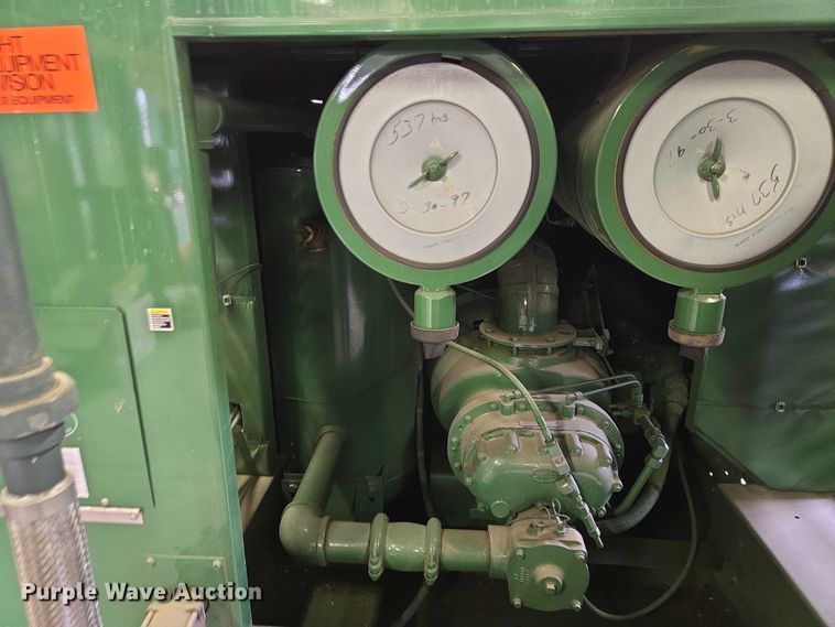 image for item EV5701 Sullair 900Q air compressor