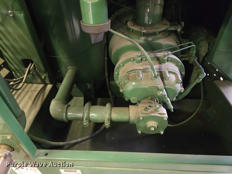 image for item EV5701 Sullair 900Q air compressor