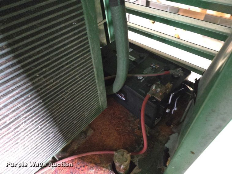 image for item EV5701 Sullair 900Q air compressor