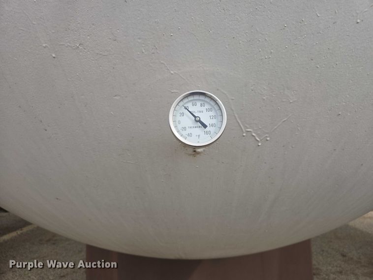 image for item EV5703 1973 Beaird propane tank