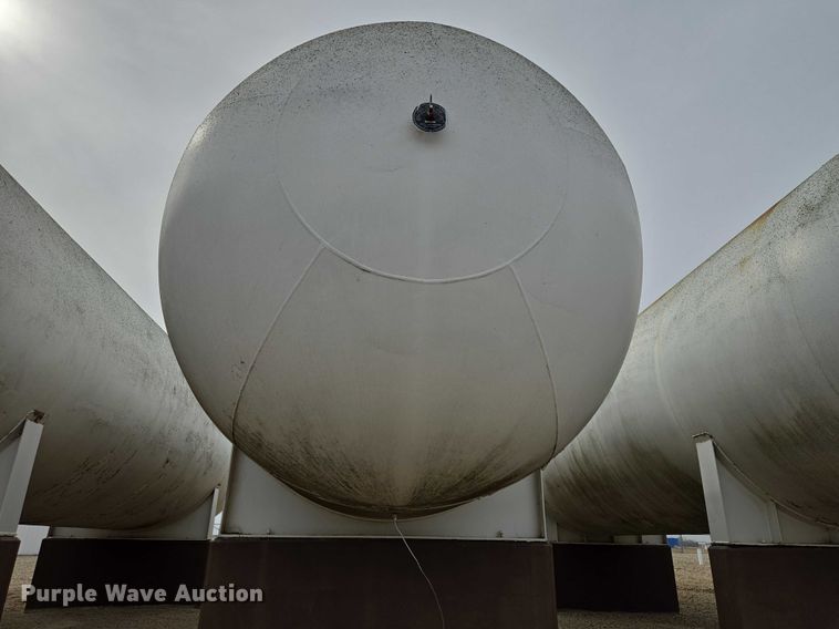 image for item EV5704 1973 Beaird propane tank