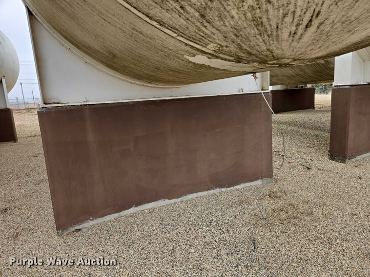 image for item EV5704 1973 Beaird propane tank