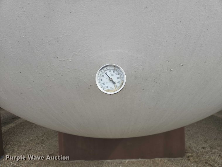 image for item EV5704 1973 Beaird propane tank