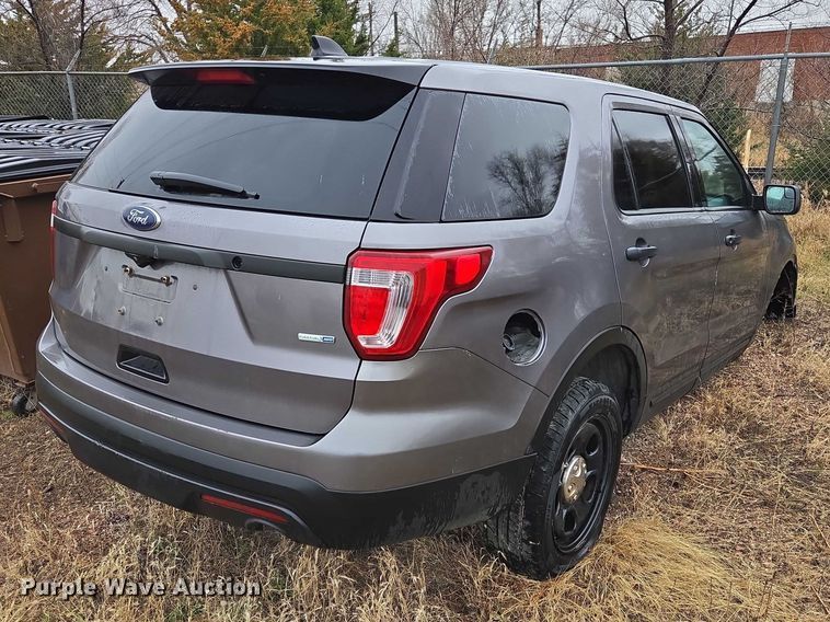 image for item EV5768 2017 Ford Explorer Police Interceptor SUV