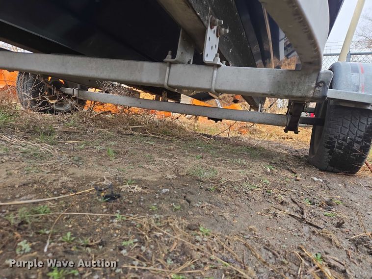 image for item EV5769 Pro Sports 2000 Sport DC boat