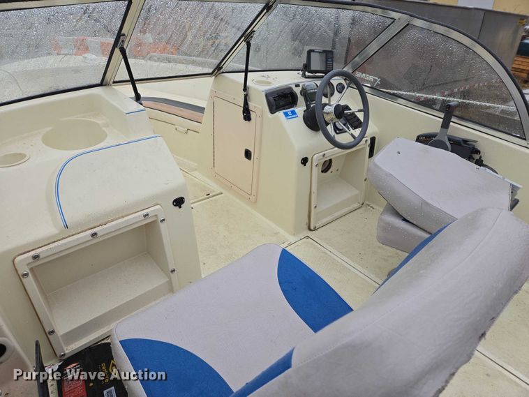 image for item EV5769 Pro Sports 2000 Sport DC boat