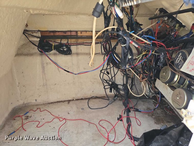 image for item EV5769 Pro Sports 2000 Sport DC boat