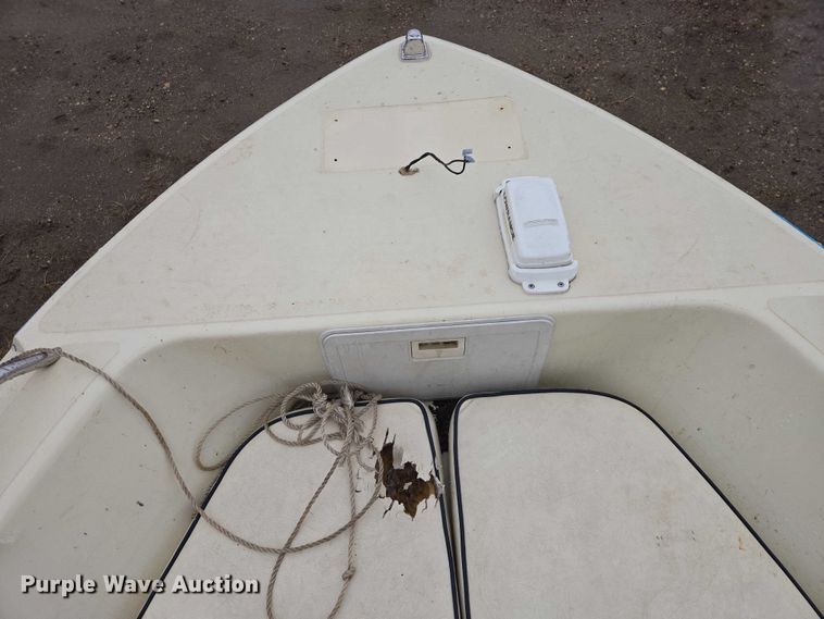 image for item EV5769 Pro Sports 2000 Sport DC boat