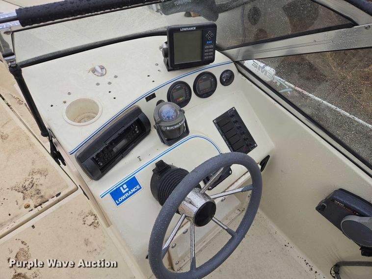 image for item EV5769 Pro Sports 2000 Sport DC boat