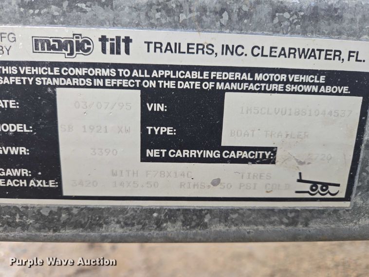 image for item EV5769 Pro Sports 2000 Sport DC boat