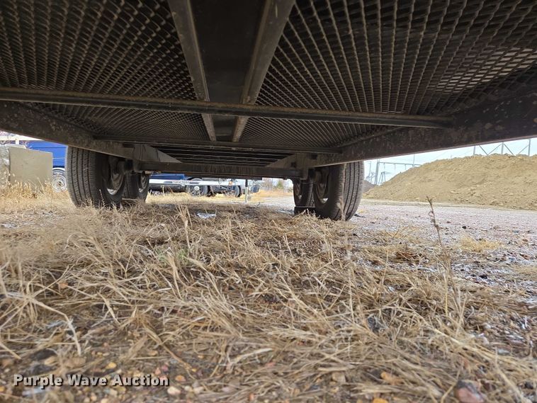 image for item EV5770 2004 Toolmaster enclosed cargo trailer
