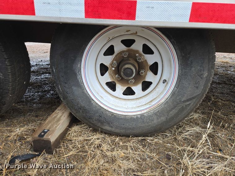 image for item EV5770 2004 Toolmaster enclosed cargo trailer