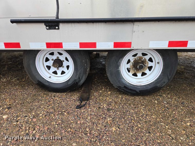 image for item EV5770 2004 Toolmaster enclosed cargo trailer