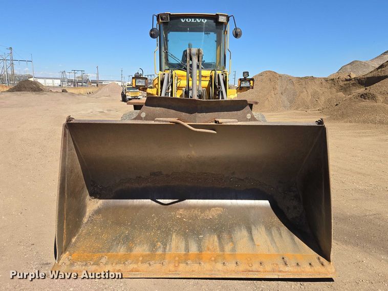 image for item EV5849 2000 Volvo L90D wheel loader