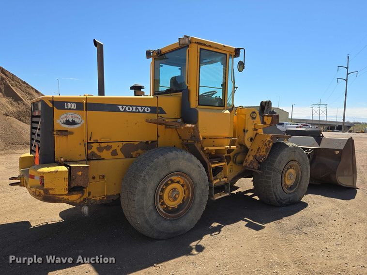 image for item EV5849 2000 Volvo L90D wheel loader