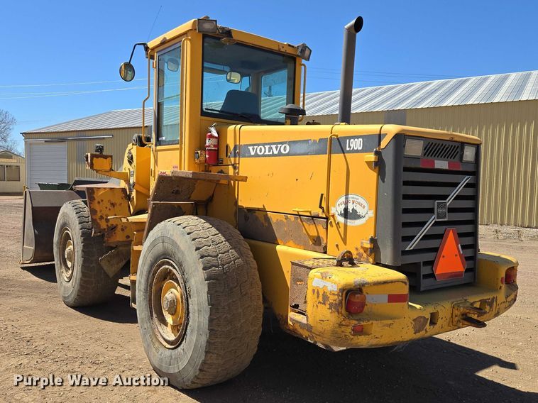 image for item EV5849 2000 Volvo L90D wheel loader