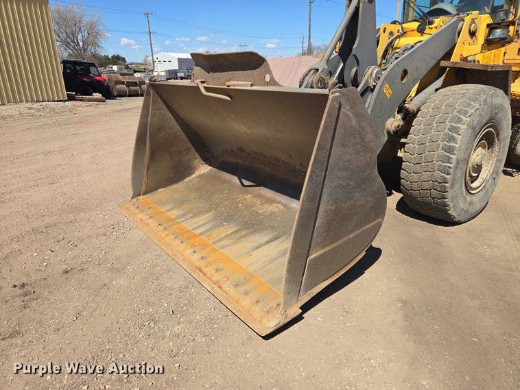 image for item EV5849 2000 Volvo L90D wheel loader