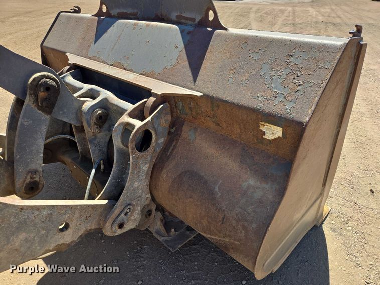image for item EV5849 2000 Volvo L90D wheel loader