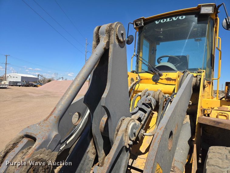 image for item EV5849 2000 Volvo L90D wheel loader
