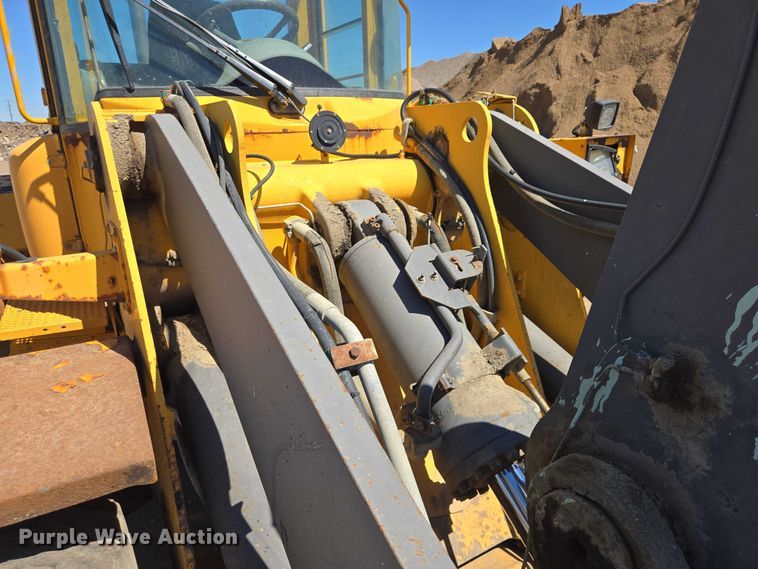 image for item EV5849 2000 Volvo L90D wheel loader