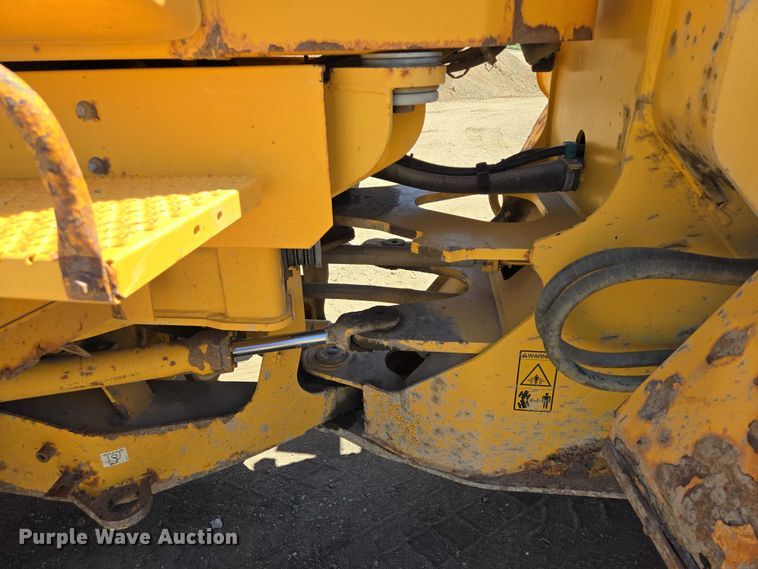image for item EV5849 2000 Volvo L90D wheel loader