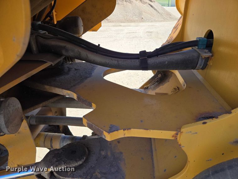 image for item EV5849 2000 Volvo L90D wheel loader