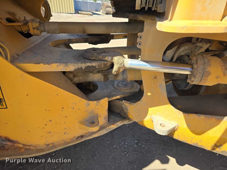 image for item EV5849 2000 Volvo L90D wheel loader
