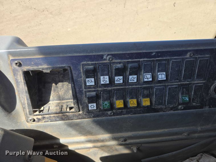 image for item EV5849 2000 Volvo L90D wheel loader