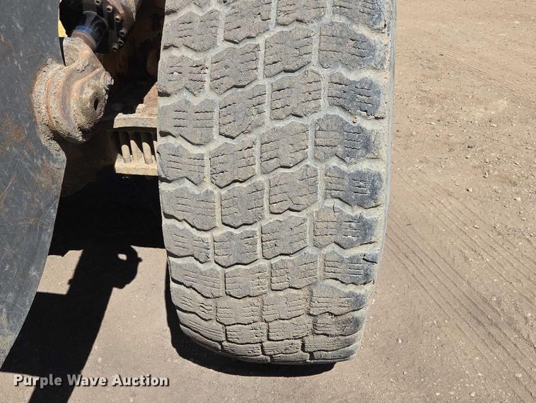 image for item EV5849 2000 Volvo L90D wheel loader