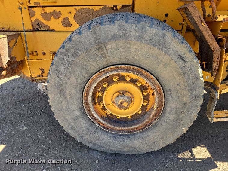 image for item EV5849 2000 Volvo L90D wheel loader