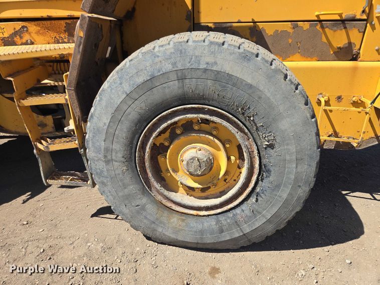 image for item EV5849 2000 Volvo L90D wheel loader