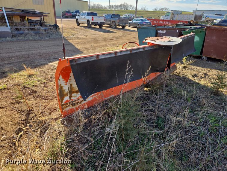 image for item EV5851 Henke plow