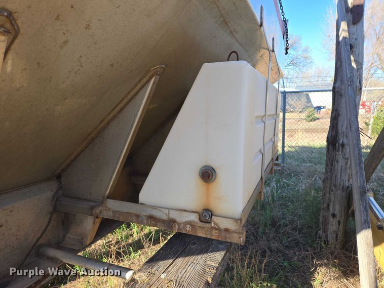 image for item EV5852 Tenco TC-12-ASS spreader
