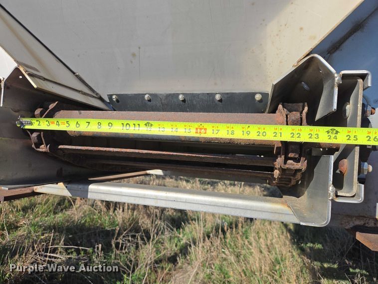 image for item EV5853 Henderson spreader