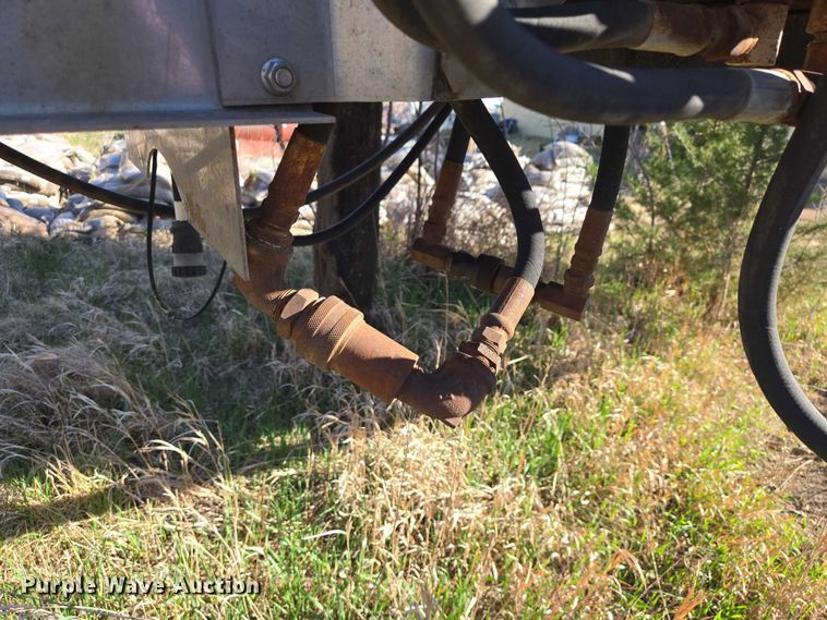 image for item EV5853 Henderson spreader