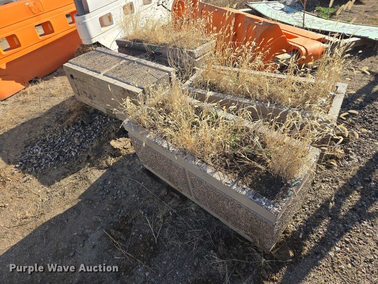 image for item EV5854 Landscaping equipment